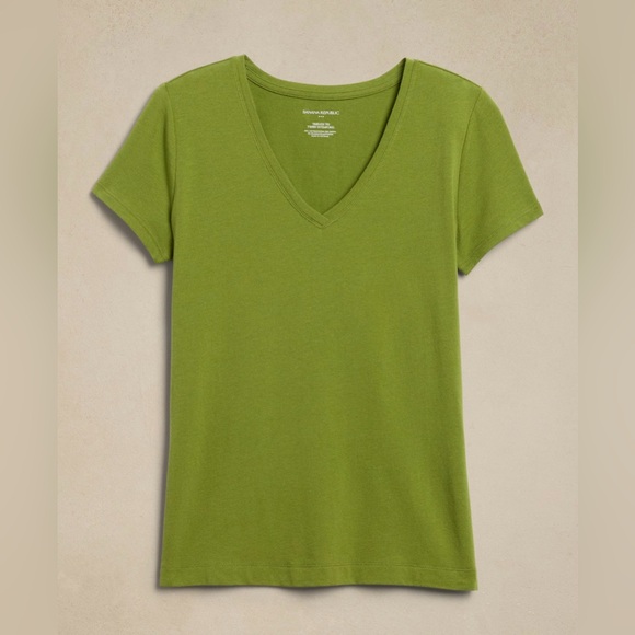 NWT Banana Republic TIMELESS V-NECK T-SHIRT Yellow Maize Size L - Picture 12 of 12